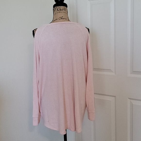 Cold Shoulder Sweater - Picture 3 of 4